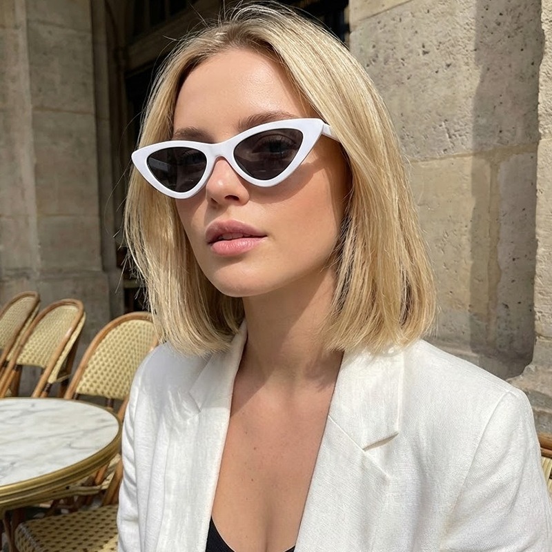 Sexy Small Triangle Cat Eye Su - đánh giá và giá Streetwear Brand Red