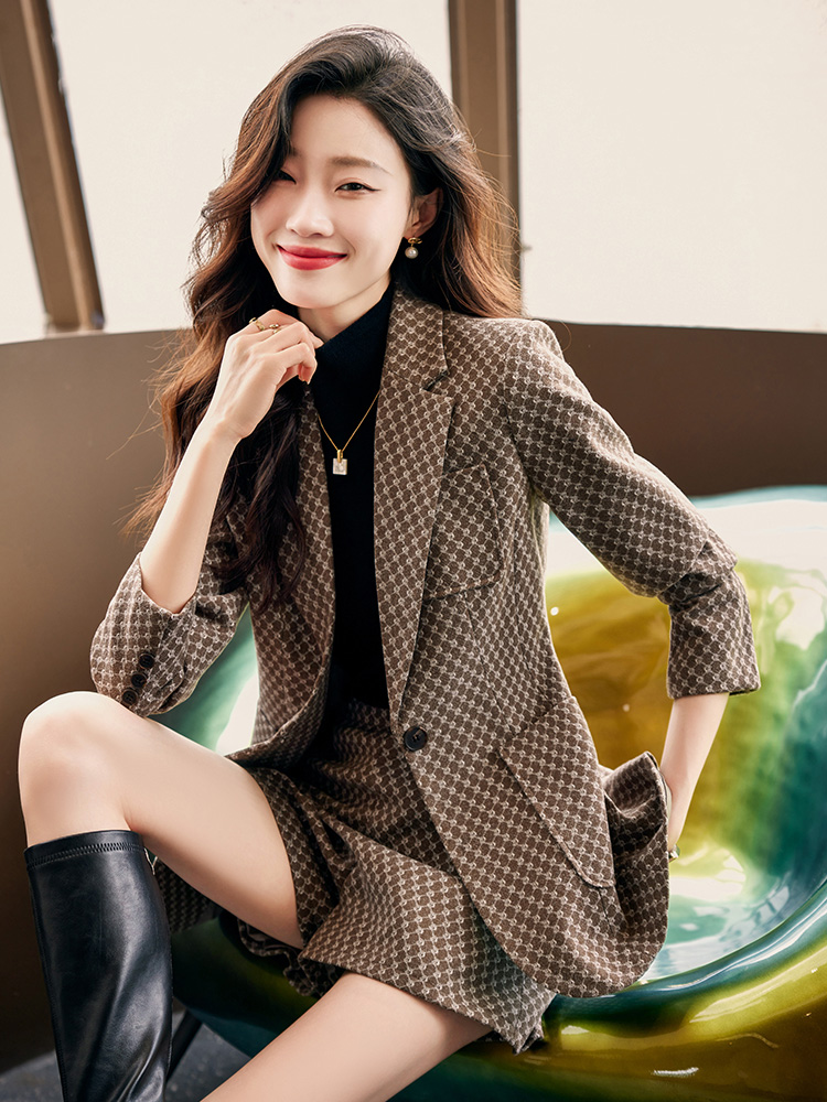 Fashionable Suit Shorts Set Wo - đánh giá và giá Streetwear Brand Of The Year